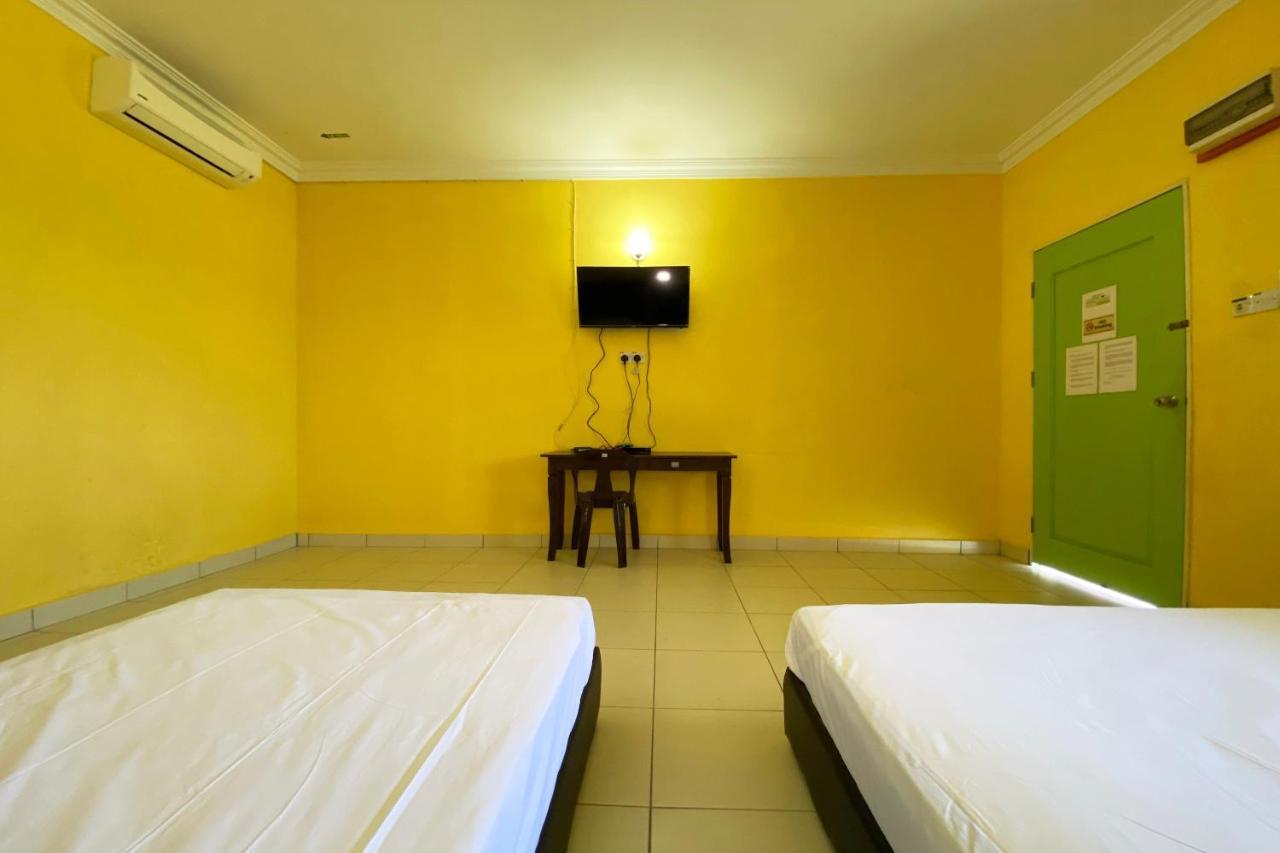 Oyo 90268 Lohan Point Lodge Ranau Ngoại thất bức ảnh