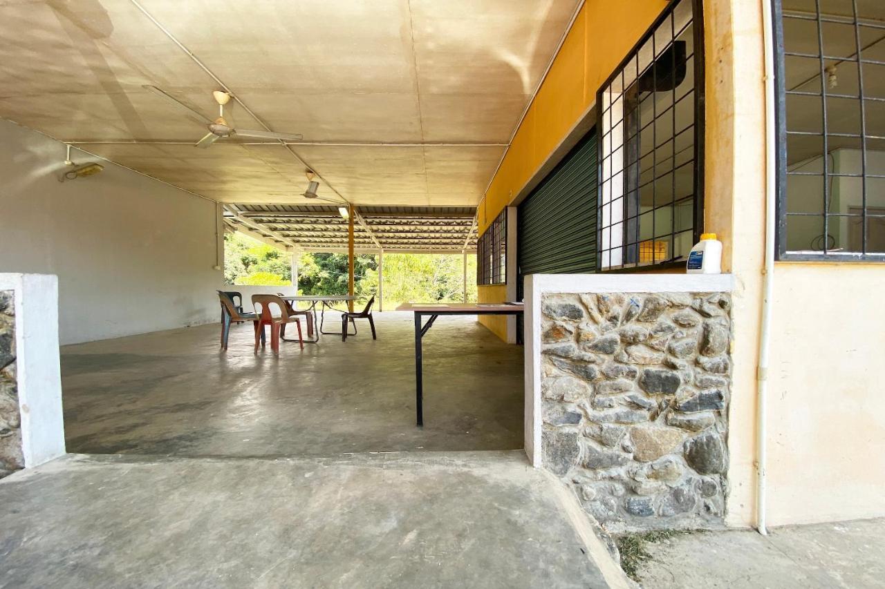 Oyo 90268 Lohan Point Lodge Ranau Ngoại thất bức ảnh